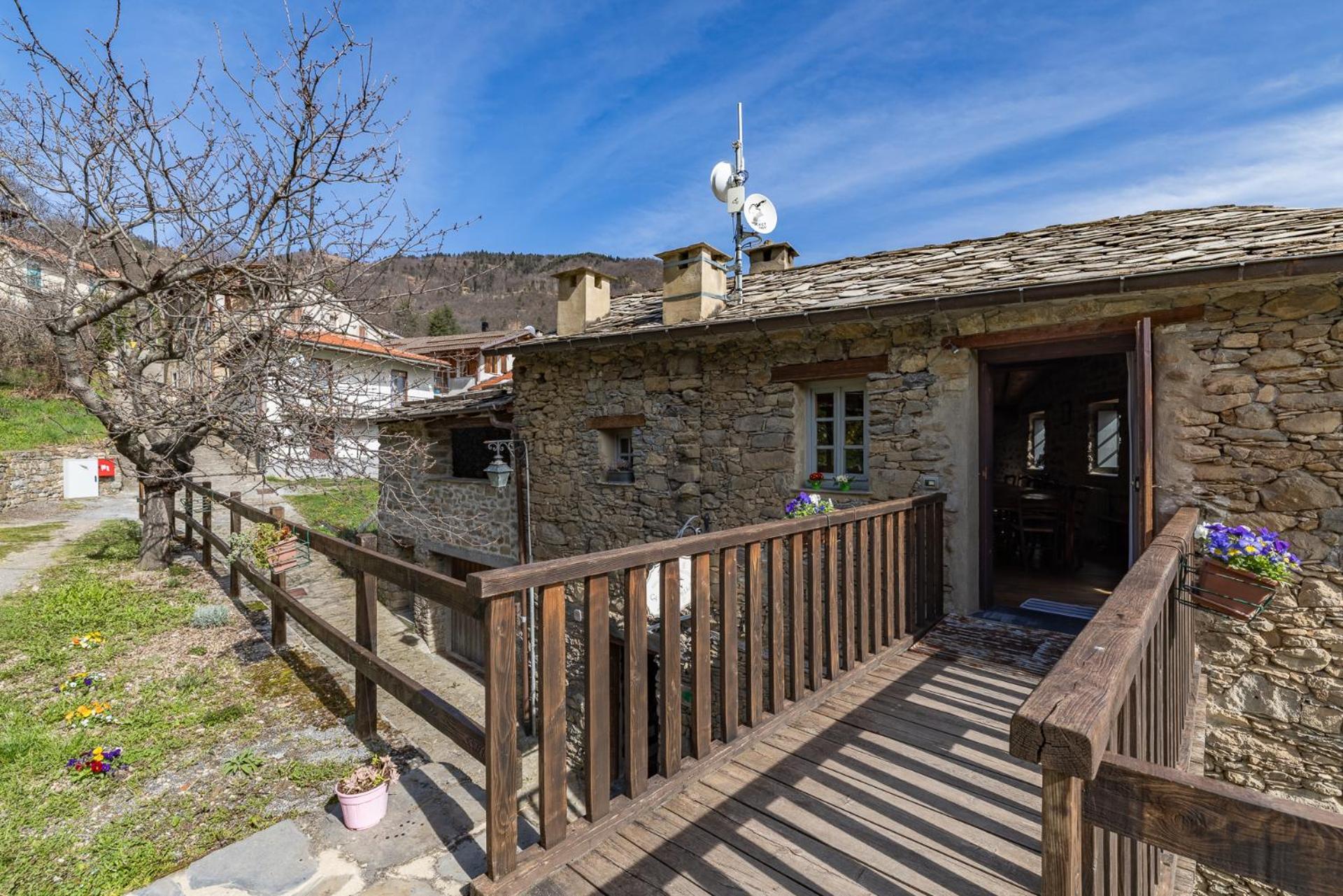 Rifugio Ca' Da Cardella Hotel Mendatica ภายนอก รูปภาพ