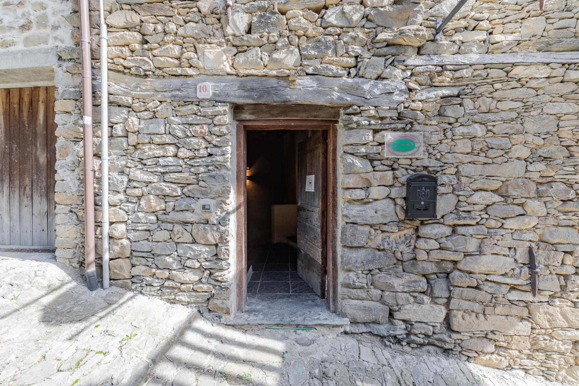 Rifugio Ca' Da Cardella Hotel Mendatica ภายนอก รูปภาพ